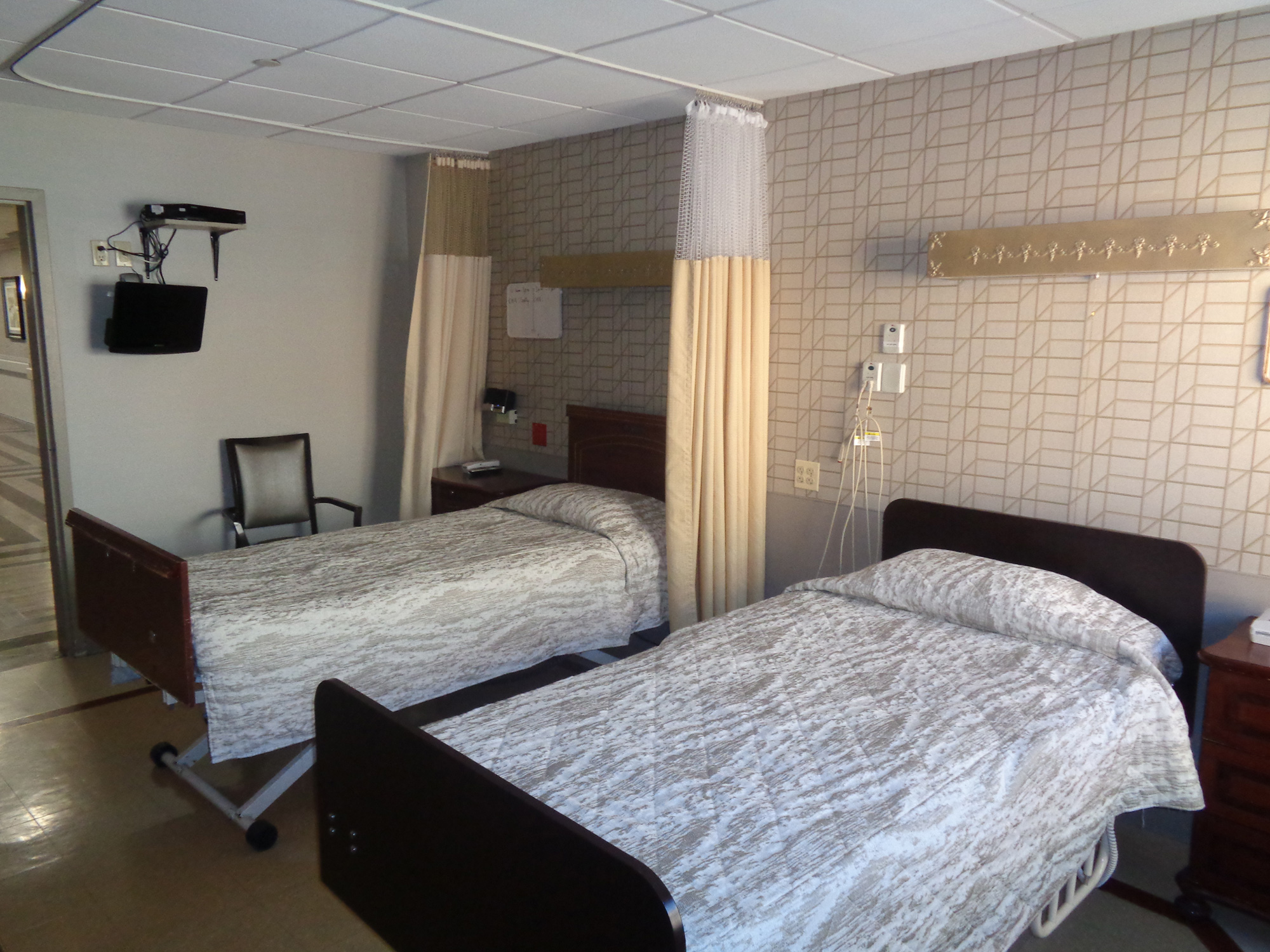 Highfield Gardens Care Center Of Great Neck in Great Neck, NY My