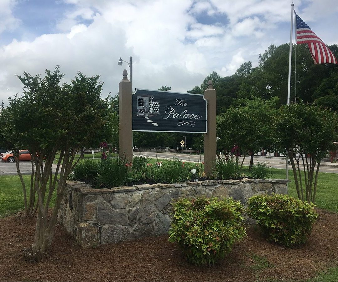 The Palace Health Care And Rehabilitation Center in Red Boiling Springs