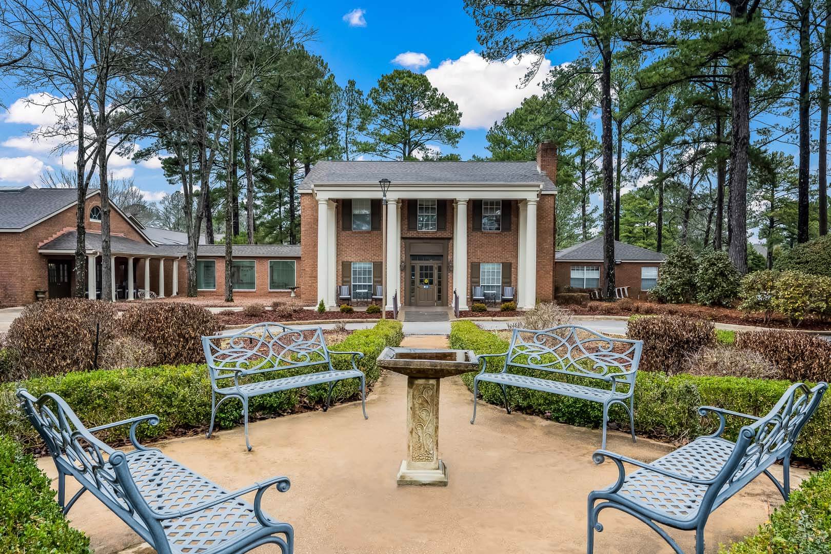 Best 14 Assisted Living Communities in Tuscaloosa, Alabama - My Caring Plan