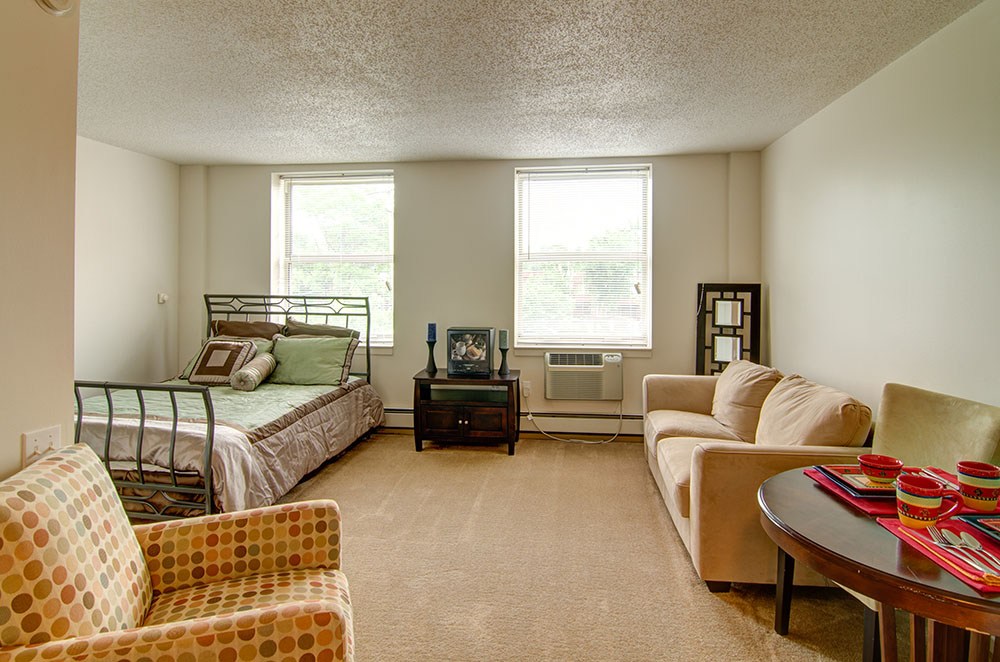 Senior Suites West Humboldt Park in Chicago, IL My Caring Plan