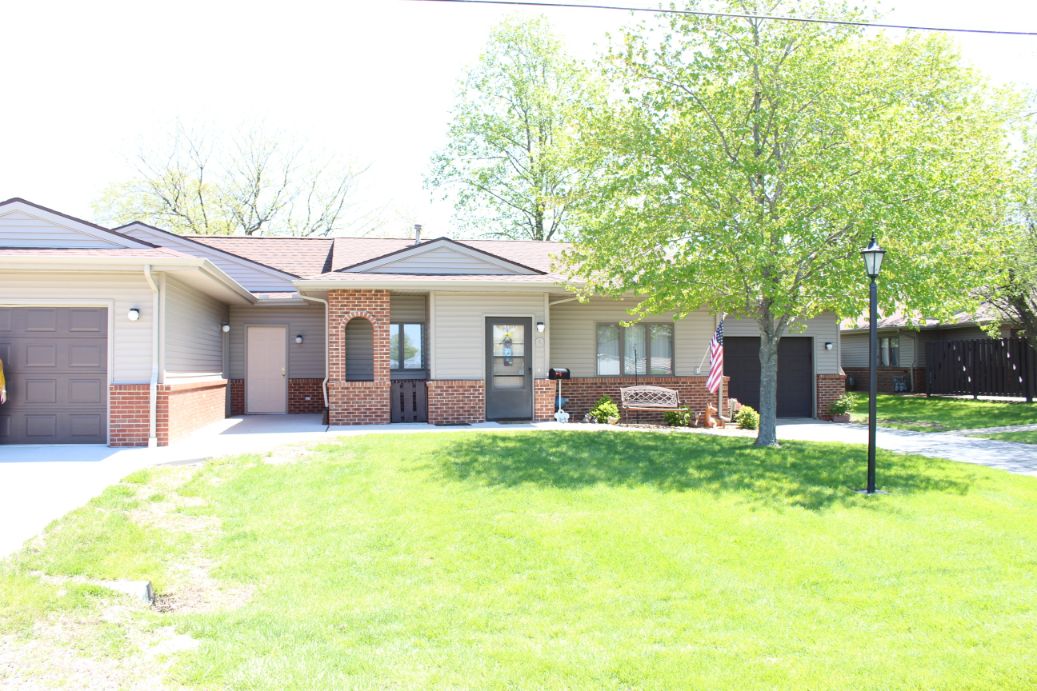 Vonderlieth Living Center - Mt. Pulaski, Illinois in Mount Pulaski, IL - My  Caring Plan