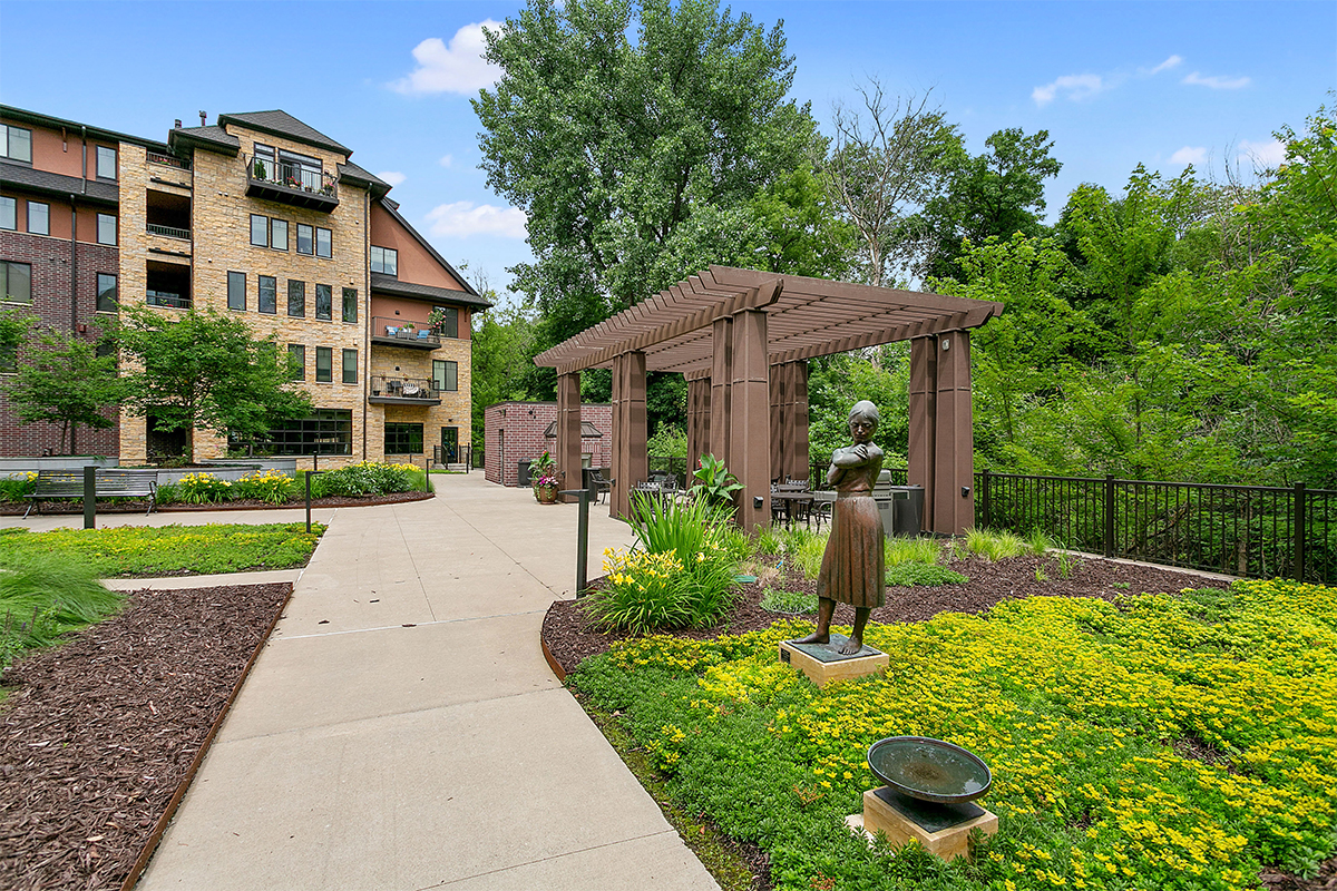 Folkestone North in Wayzata, MN My Caring Plan