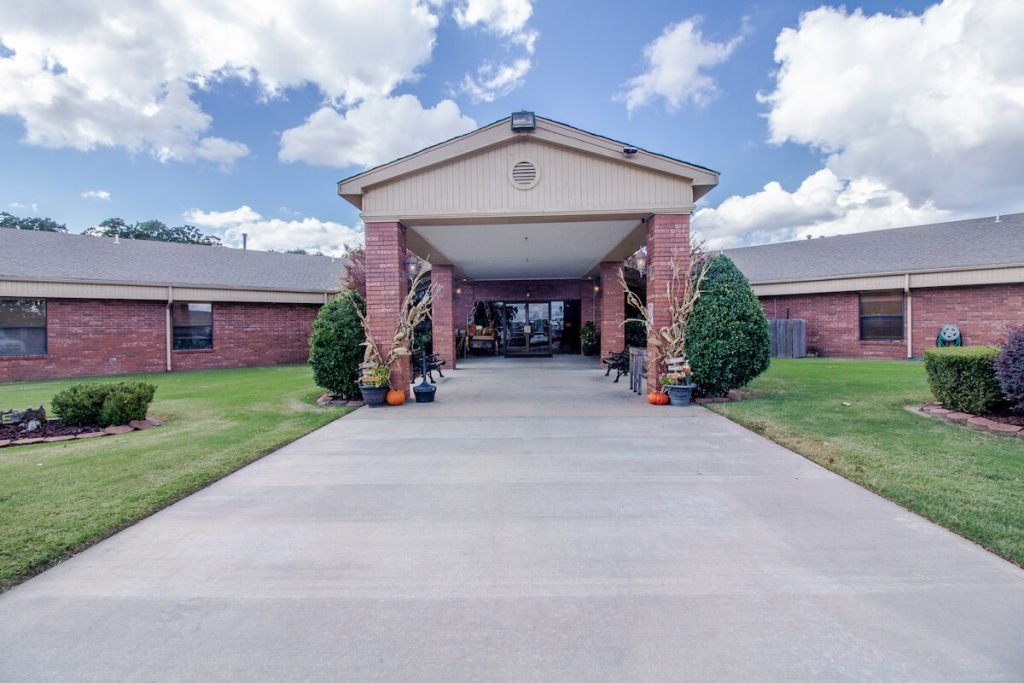 Bootstrap via serper_images (https://www.mycaringplan.com/senior-living/walnut-grove-living-center/)